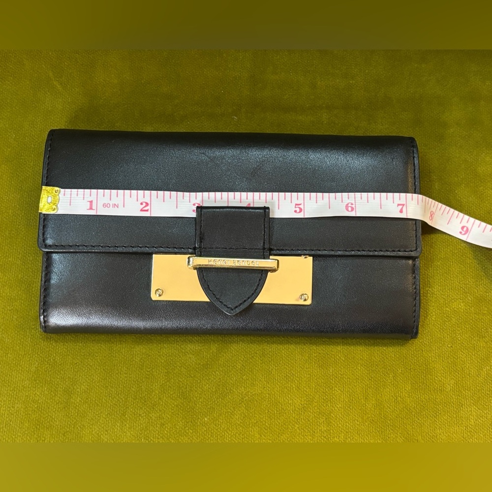 Henri Bendel Black and Gold Wallet - Picture 9 of 10